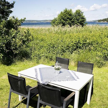 Anfasteroed Gardsvik - Sjoestugan Ljungskile Kültér fotó